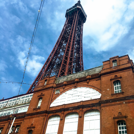 Gutter cleaning and gutter repair services Blackpool