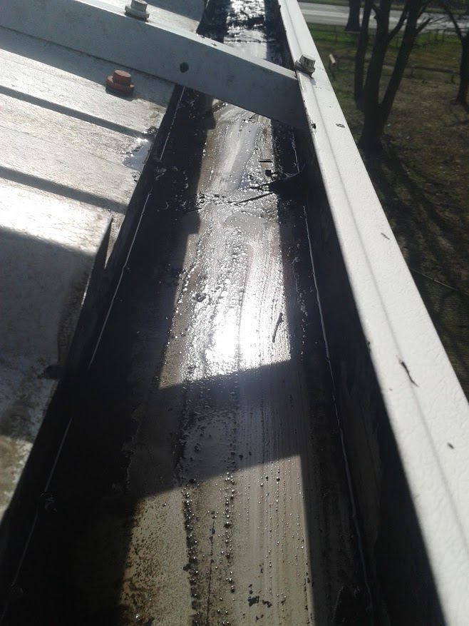 Commercial Gutter Cleaning